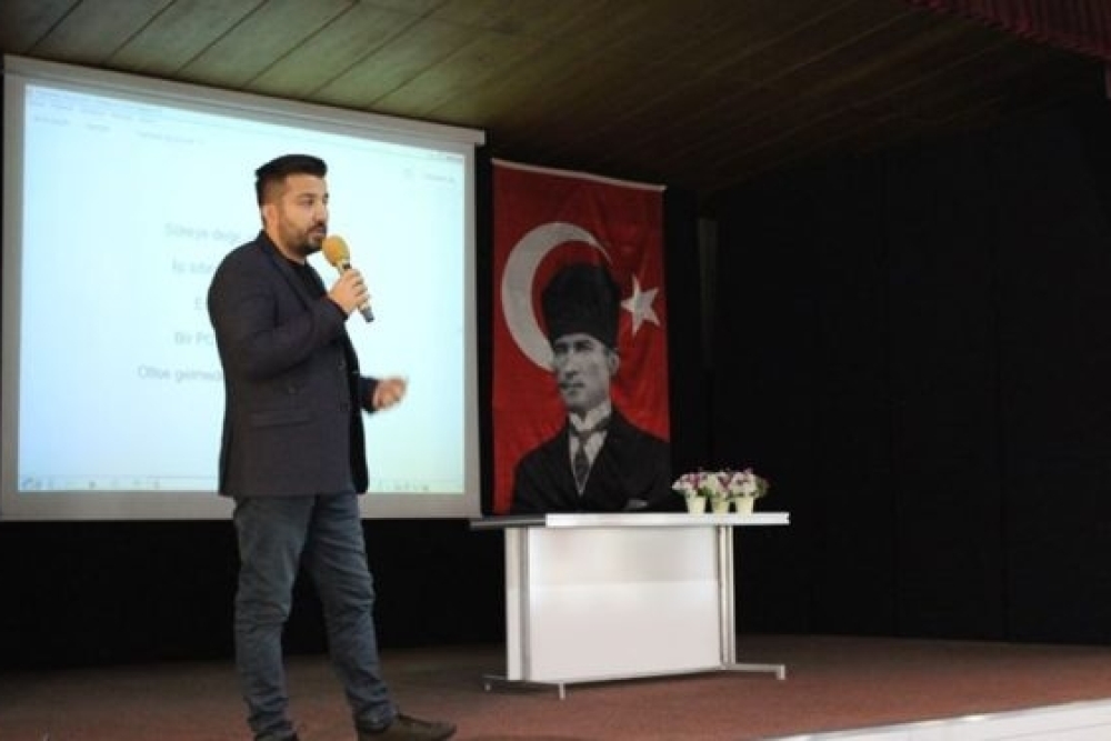 Kariyer Günleri Devam Ediyor.