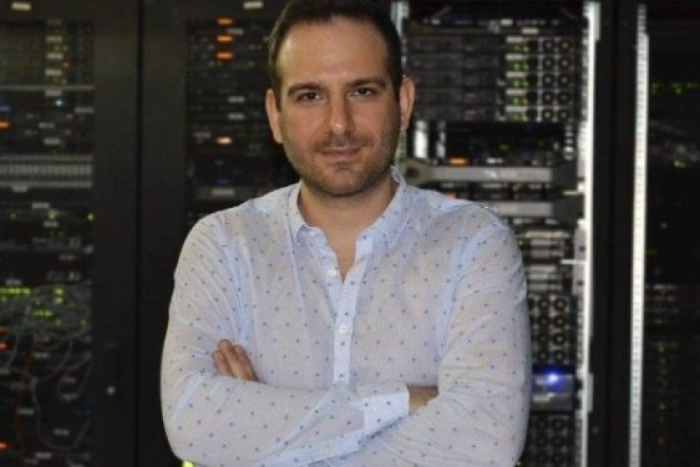 Akşama Ay’da Bir Yemeğe Ne Dersiniz? 