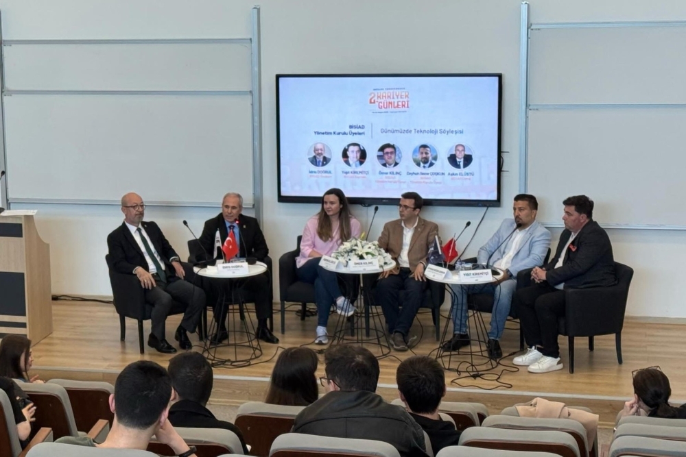 Mudanya Üniversitesi'nde Günümüzde Teknoloji Söyleşisi