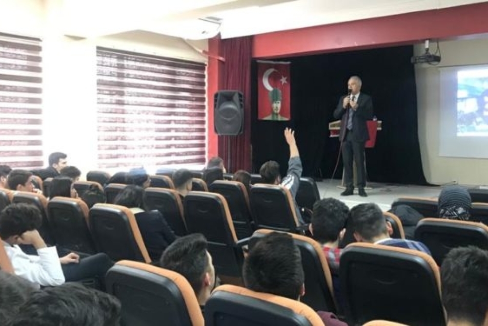 Kariyer Günleri Seminerlerimiz İle Öğrencilerle Buluşmaya Devam Ediyoruz.