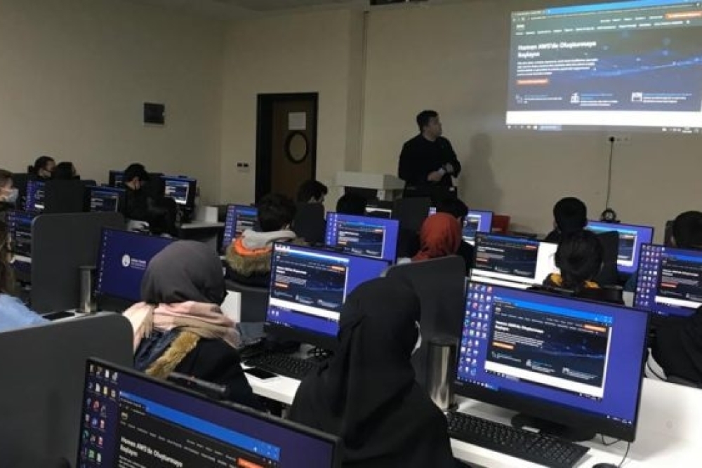 Bulut Bilişim Çözümleri Eğitimini Düzenledik.