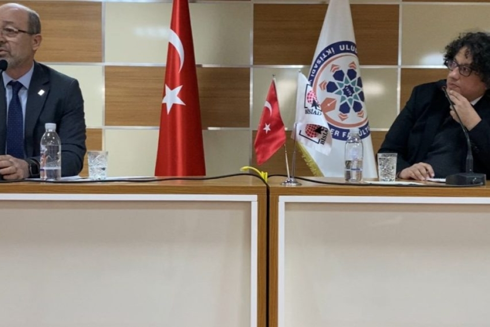 Dijital Dönüşüm Sertifika Programı'nın "Dijital Dönüşümü Anlamak” Konulu İlk Oturumu Gerçekleştirildi. 