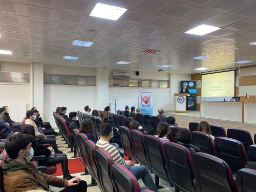 Dijital Dönüşüm Sertifika Programı'nın "Dijital Dönüşümü Anlamak” Konulu İlk Oturumu Gerçekleştirildi. 