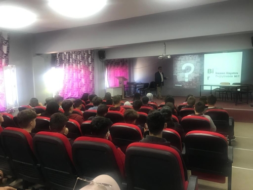 Kariyer Günleri İçin Orhaneli'ndeydik.