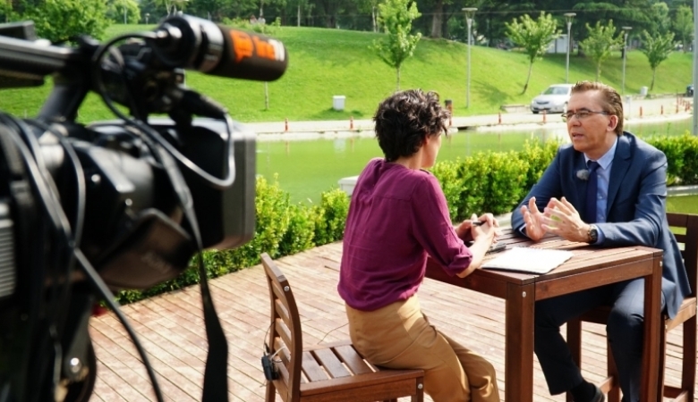 BİSİAD Yönetim Kurulu Başkanı Osman AKIN, Line Tv'de Kübra ULUTAŞ'ın Konuğuydu.