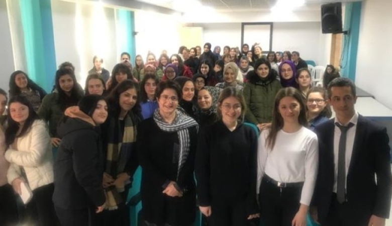 “Kariyer Günleri Etkinliğimiz İle Deneyimlerimizi Geleceğin Bilişimcilerine Aktarmaya Devam Ediyoruz.”